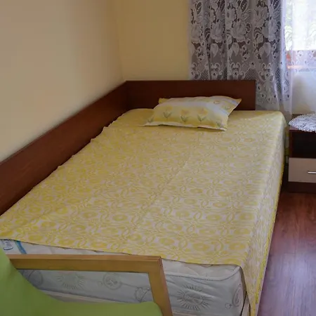 Guest & Homestay Edelweiss בית אירוח *