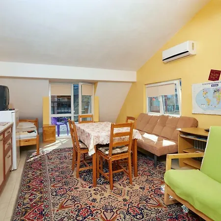 Guest & Homestay Edelweiss