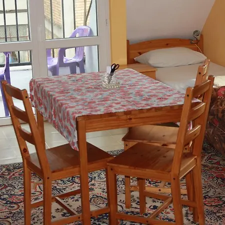 Guest & Homestay Edelweiss Accommodatie bij particulieren